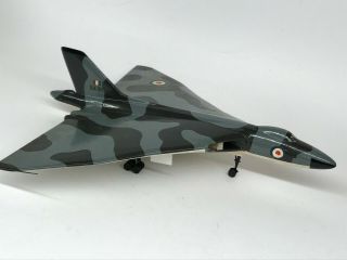 Frog Avro Vulcan & Vickers Valiant,  1/96,  built & finished for display/repair. 4