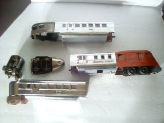 616 Flying Yankee Loco,  2 Cars,  2 Vestibles For Salvage/parts