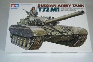 Russian Army Tank T72 M1 1/35 Tamiya 35160 Model Kit (1992)