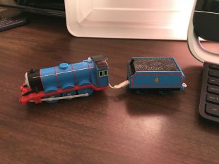 Thomas and Friends Trackmaster Motorized Train Gordon & Tender 3