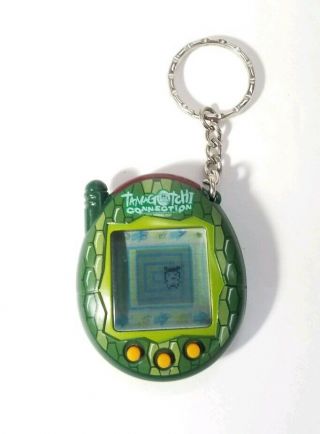 Bandai Tamagotchi Connection 2004 Virtual Pet Keychain Green Scale Snake Reptile
