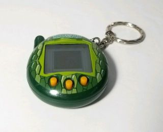 Bandai Tamagotchi Connection 2004 Virtual Pet Keychain Green Scale Snake Reptile 7