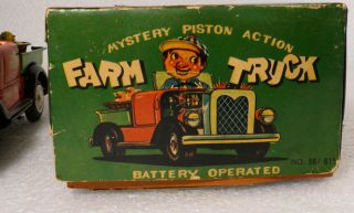 BATTERY OPERATED TIN TOY MYSTERY PISTON ACTION FARM TRUCK SHOWA TOY CO.  JAPAN 12