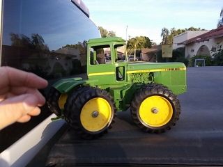 Ertl John Deere 8630 4WD Farm Toy Tractor 1/16th 5