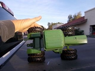 Ertl John Deere 8630 4WD Farm Toy Tractor 1/16th 8
