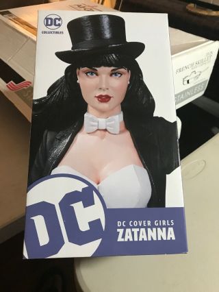 Dc Direct Cover Girls Statue Zatanna Limited 1200 Of 5000
