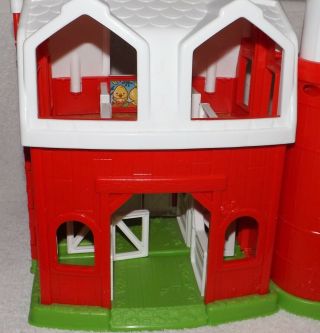 Fisher - Price Little People Farm House Barn with Silo 2