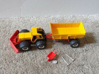 Revell Digger Dan ' s Construction Co.  4X4 Tractor with Power Dumper 3