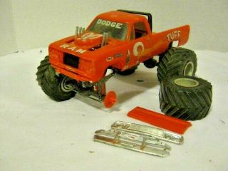 Junkyard Monster Truck Dodge Ram Tuff (orange)