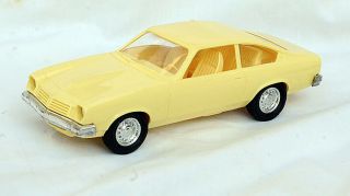 1975 Chevrolet Vega Dealer Promo Car 1/25 Scale Yellow N Ce