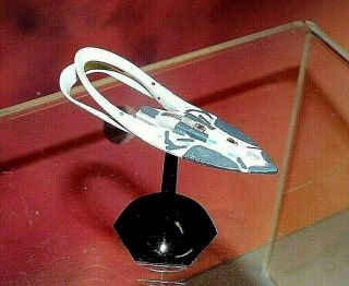 The Orville Planetary Union Mccaffrey - Class Destroyer 2.  5 " Miniature (metal)