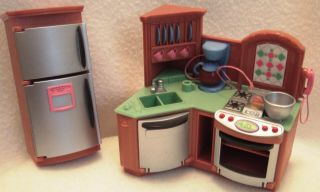 Fisher Price Loving Family Corner Kitchen - Stove - Sink - Coffee Pot & Refridgerator