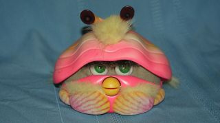 Furby Shelby Clam Toy Pink/yellow 2001 Tiger Electronics Hasbro No Battery Door