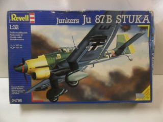 Revell 1/32 German Junkers Ju 87b Stuka Dive Bomber