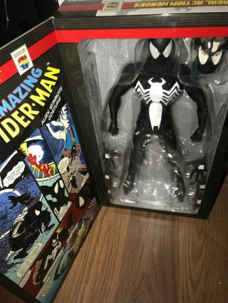 Medicom 1/6 RAH Real Action Hero Black Symbiote Spider - Man Figure 2