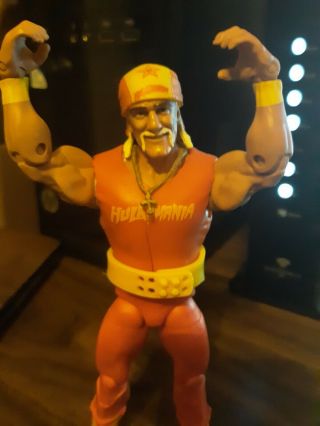 Hulk Hogan Elite Mattel WWE Figure 2