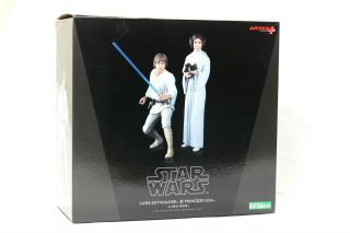 Kotobukiya Artfx - Nib Star Wars: A Hope Luke Skywalker And Leia 1/10 Scale