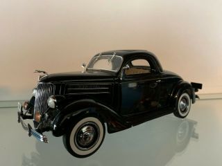 Danbury - 1936 Ford Coupe Limited Edition - 1:24 Scale