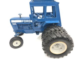 Ertl 1/12 Scale Diecast Ford 9600 Toy Farm Tractor Dual Wheels White Top Missing