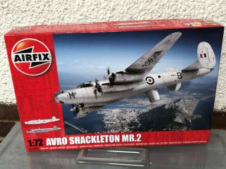 Airfix 1/72 Avro Shackleton Mr.  2,  Contents.