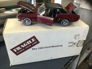 Diecast Danbury 1966 Ford Mustang Hardtop Coupe