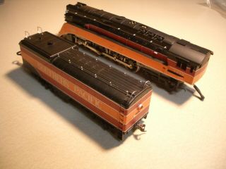 Bachmann HO Southern Pacific 4 - 8 - 4 GS4 Daylight 4449 W/Bowser Drive Chassis 4