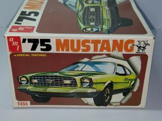 1/25 AMT 1975 FORD MUSTANG II UNSEALED MODEL KIT 2