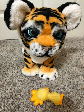 FurReal Friends Hasbro Roarin ' Tyler the Playful Tiger 2
