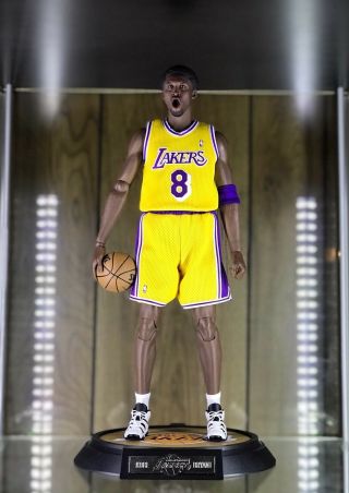 Enterbay Los Angeles Lakers Kobe Bryant Exclusive 1/6 Figure