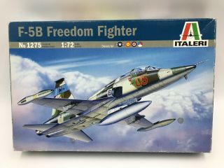 Italeri 1/72 F - 5b Freedom Fighter / Cf - 116d Canadian Forces (no.  1275) - Oop