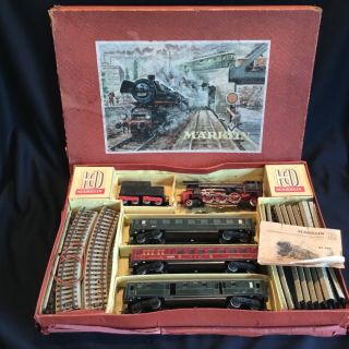 Vintage Marklin Train Set 3 Passenger Cars Steam Engine Box