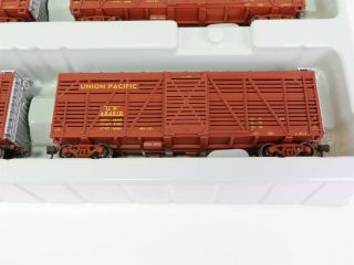 HO Scale Athearn 73223 SET of 6 UP Union Pacific 40 ' Stock Cars RTR Model Trains 2