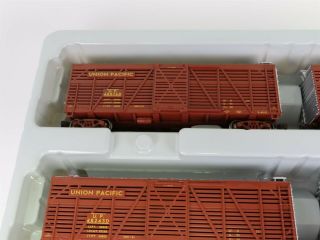 HO Scale Athearn 73223 SET of 6 UP Union Pacific 40 ' Stock Cars RTR Model Trains 7