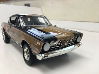 Plymouth Barracuda Hurst Hemi Under Glass 1/18 Scale Diecast By Highway 61 Dcp