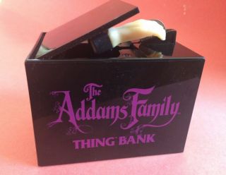 Addams Family Thing Bank (it)