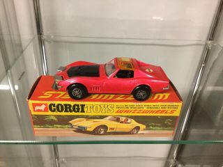 Corgi Toys 387 Chevrolet Corvette Sting Ray Coupe - Pink