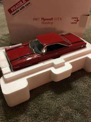 Danbury 1967 Plymouth Gtx Red Hardtop 1/24 Die - Cast Car W Box