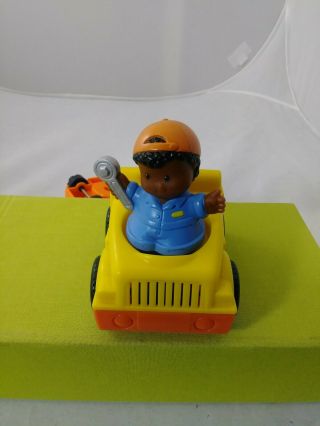 Fisher Price Little People Orange Tow Truck W/Vehicle 2