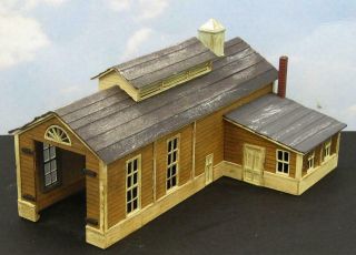 N Scale Wooden Engine House Single Stall Build Building Gloor Craft Models Kit