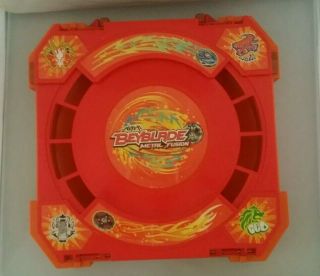 Beyblade Metal Fusion Orange Red Folding Travel Battle Arena Case Bayblade