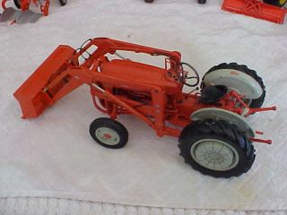 Ertl 1/16 Scale Precision Series 6 Ford 641 Tractor With 725 Loader