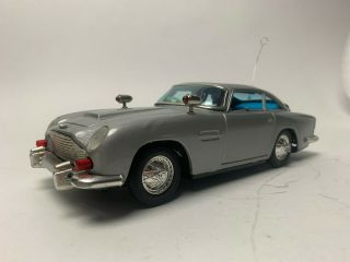 1965 Gilbert Toys - James Bond - Tin Aston Martin - As Seen In Goldfinger