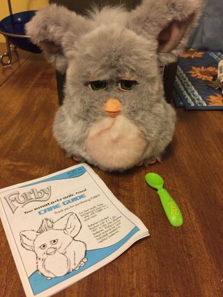 2005 8” Furby Tiger Electronics Green Eyes Pink Belly Grey Body W/ Spoon & Guide