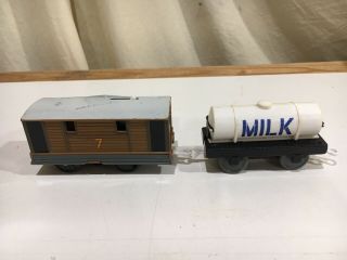 Motorized Toby & Milk Tanker for Thomas and Friends Trackmaster Railway 2