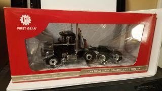 1/34 First Gear Mack Granite 3 - Axle Tractor - Black