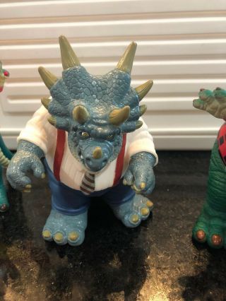 Complete Set of 6 Dinosaurs TV Show Action Figures Disney Sinclair Family 1990s 4