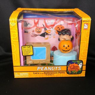 Peanuts Lucy At Halloween Party Playset Sounds Talking Tv Great Pumpkin 2002