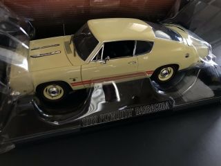1968 Plymouth Barracuda Sunfire Yellow 1/18 Highway 61