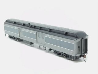 HO Scale Walthers 932 - 10509 SP Southern Pacific 70 ' ACF Hvywt Baggage Passenger 5