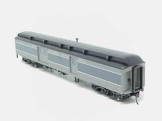 HO Scale Walthers 932 - 10509 SP Southern Pacific 70 ' ACF Hvywt Baggage Passenger 7